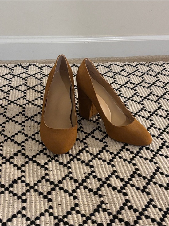 JustFab Shoes - JustFab Pointed Block Heel Pumps in Camel Brown Suede